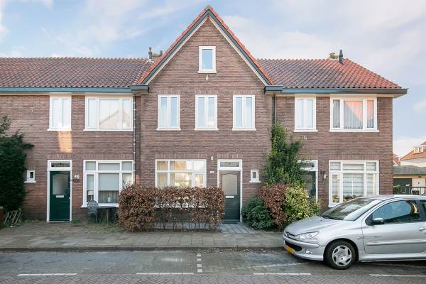 Woning Deken Waarestraat 48 Beverwijk