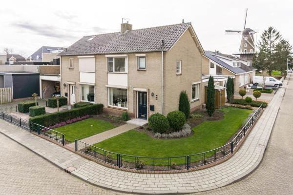 Woning Margrietstraat 3 Beneden-Leeuwen