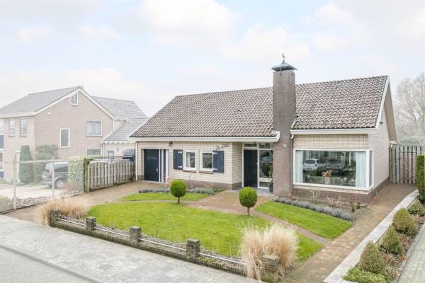 Woning Julianastraat 6 Beneden-Leeuwen