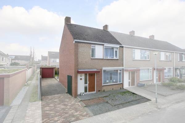 Woning Begoniastraat 1 Grubbenvorst