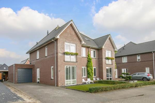 Woning Rozentuin 23 Emmen