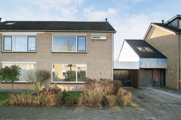 Woning Burgemeester van Grotenhuisstraat 30 Oosterhout (NB)