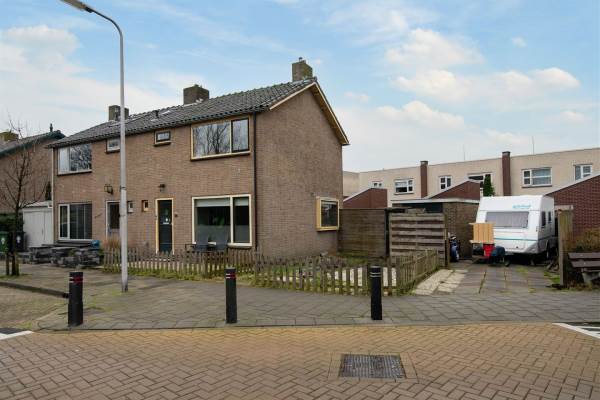 Woning A.J. van Reststraat 38 Poeldijk