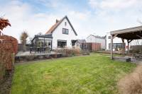 Woning Noordeinde 94a Roelofarendsveen