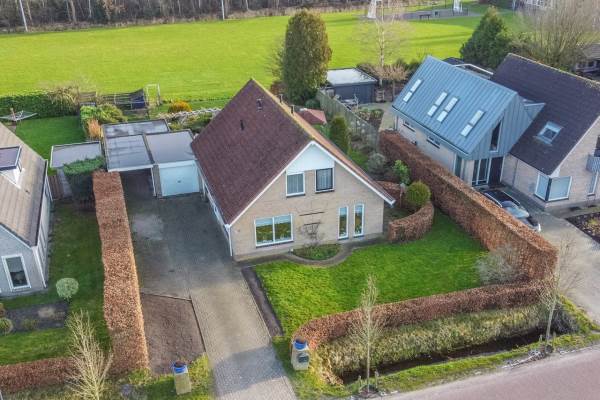 Woning Kerkweg 3 Nijeholtpade