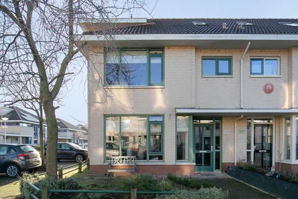 Woning Burg Van Heugtenlaan 129 Nieuwerkerk aan den IJssel