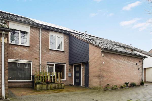Woning Dalfsenlaan 6 Tilburg
