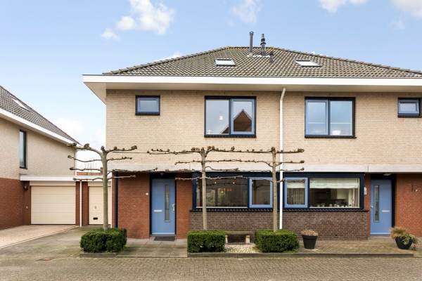 Woning Koningin Beatrixstraat 4 De Lier