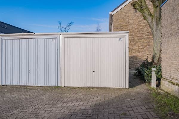 Garage Titus Brandsmastraat 10v Roosendaal