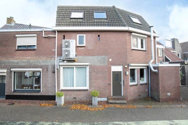 Woning Westerkaai 16 Genemuiden