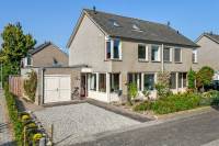 Woning Henriëtte Roland Holstlaan 1 Elst (GE)