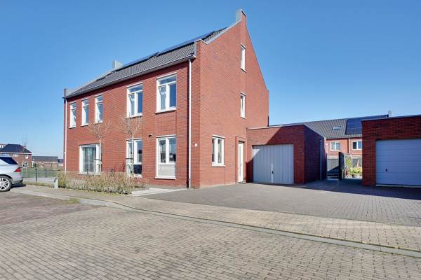 Woning Nieuwkamppad 31 Zevenaar