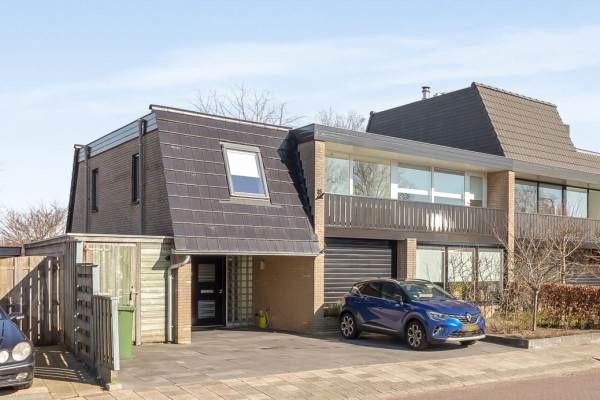 Woning Van Broekhuizenstraat 11 Rijssen