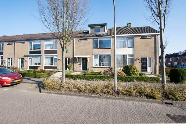 Woning Troelstrastraat 60 Alblasserdam