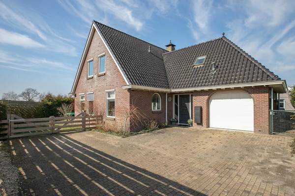 Woning Feanborch 25 JONKERSLÂN