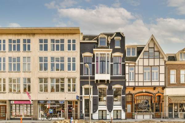 Woning Linnaeuskade 4 Amsterdam