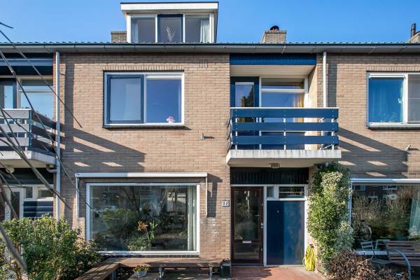Woning Koningin Emmaweg 98 Houten
