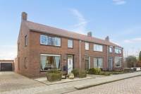 Woning Schoolstraat 6 Oud-Vossemeer