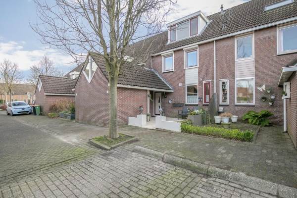 Woning Dovenetel 5 ZWAAG