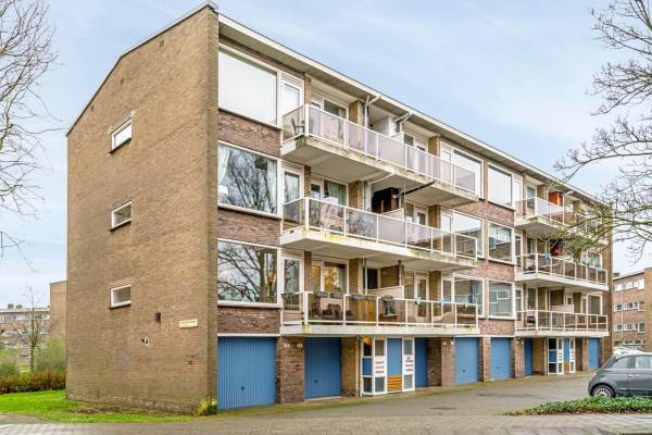 Woning Julianaplantsoen 124 Diemen