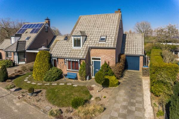 Woning Kerkstraat 15 Weurt