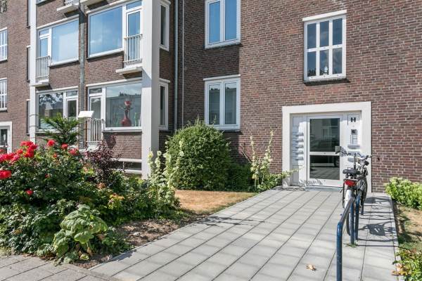 Woning Adelbert van Scharnlaan H 5 Maastricht