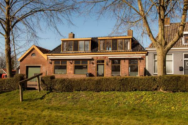 Woning Terp 13 Wiuwert