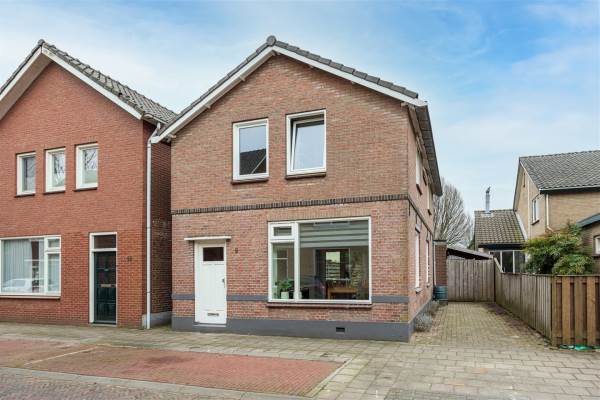 Woning Meeuwenweg 8 Hengelo (OV)