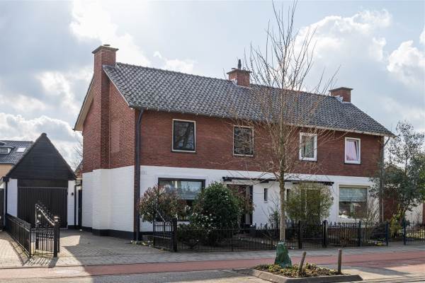 Woning Mr. P.J. Troelstrastraat 112 Hengelo (OV)