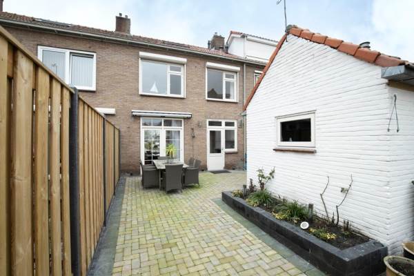 Woning Karel Doormanstraat 15 Genemuiden