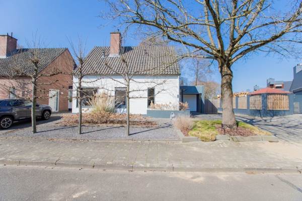 Woning Reuverbeek 13 Geleen