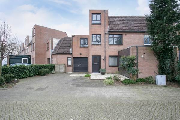 Woning Izmirerf 11 Rotterdam