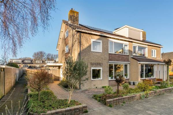 Woning Dag Hammarskjöldlaan 27 Castricum