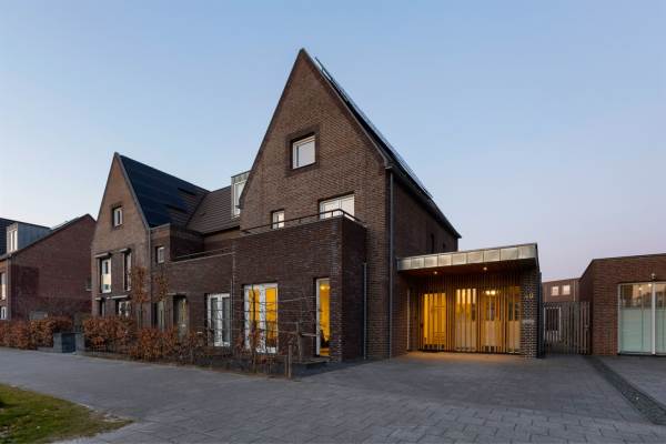 Woning Van der Waalslaan 40 Rotterdam