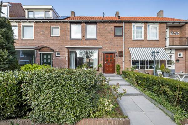 Woning Stoop van Zwijndrechtstraat 13 Zwijndrecht