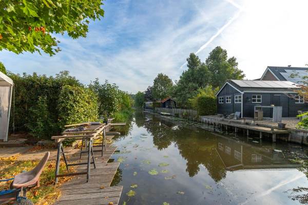 Woning Juliana van Stolberglaan 47 Giessenburg