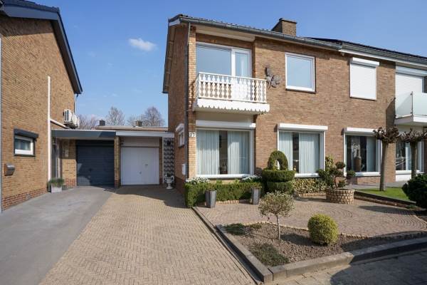 Woning Cluysenaerstraat 27 Landgraaf