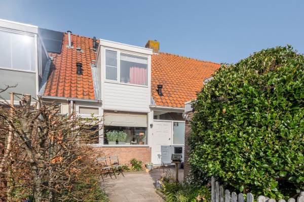 Woning Margrietstraat 12 Rhoon