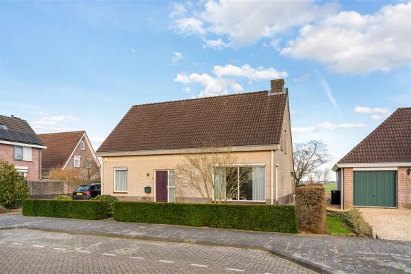 Woning Leeuwerikshof 1 Hoornaar