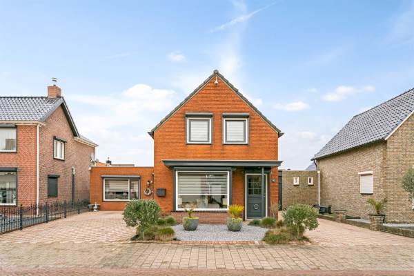 Woning Lijsterstraat 10 St. Willebrord