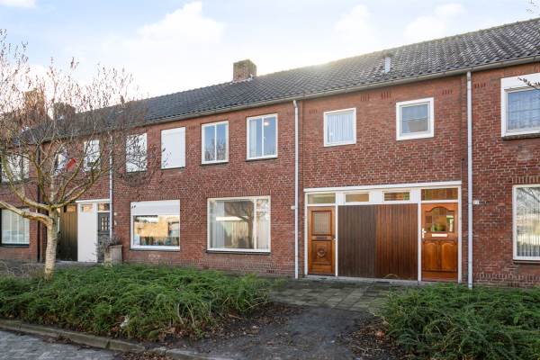 Woning Anjelierstraat 24 Roosendaal