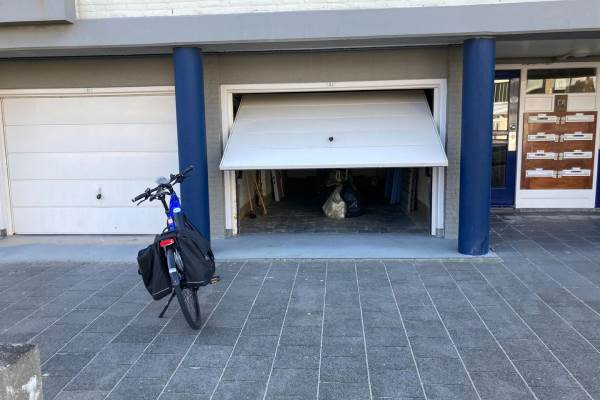 Garage Karel Doormanstraat GARAGE 2J Zandvoort