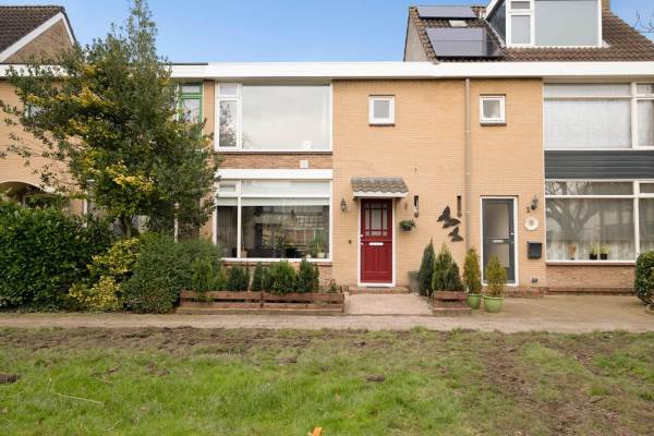 Woning Burg. G. van Barneveldstraat 3 Groningen