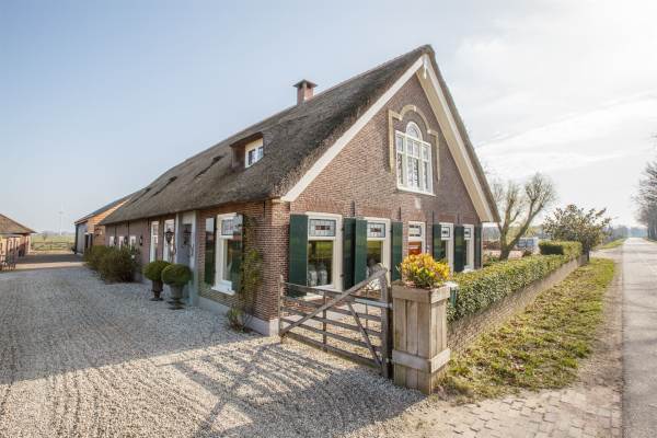Woning Waalseweg 84 Tull en 't Waal