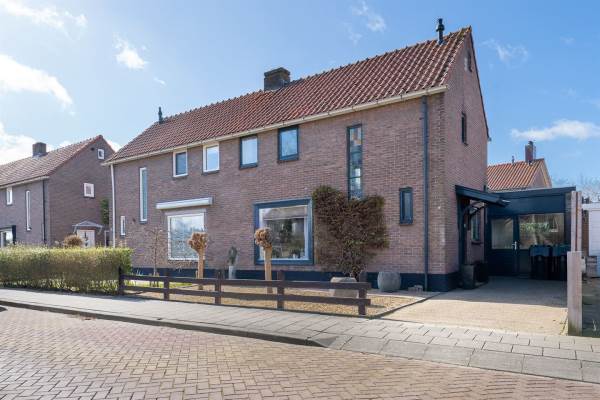 Woning Charlotte de Bourbonstraat 35 Noord-Scharwoude