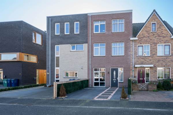 Woning Latijnzeil 50 Almere