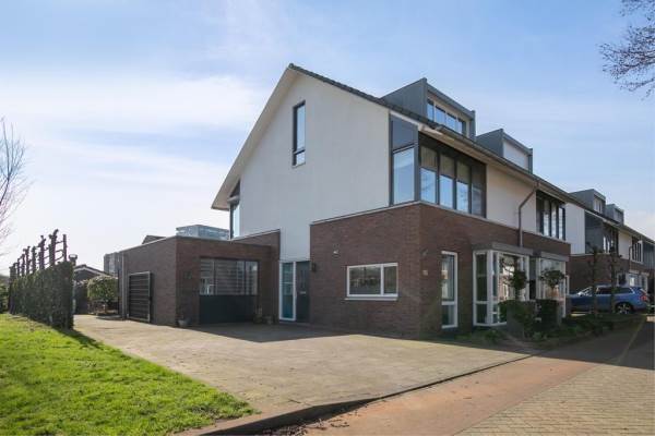Woning Moeder Theresastraat 10 Veenendaal