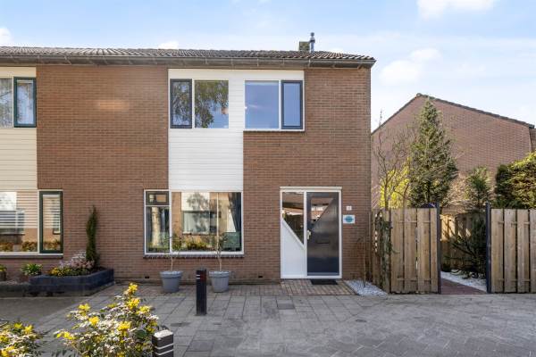 Woning Enkhuizenstraat 18 Emmeloord