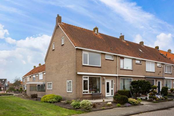 Woning Zilvermeeuwplantsoen 1 Volendam