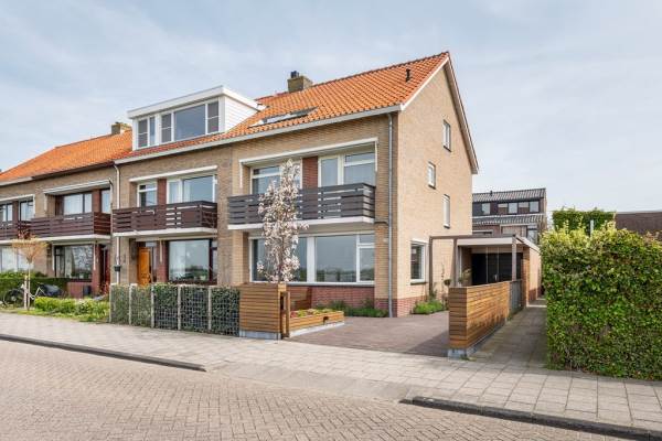 Woning Koningin Julianaweg 108 Maasland
